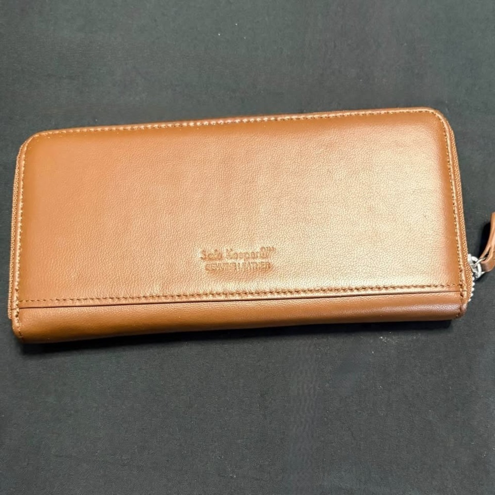 Safe Keepers RFID Blocking Genuine Leather Zip Around Wallet Brown Organizer